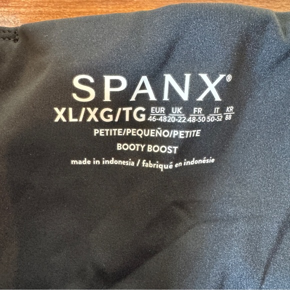 SPANXshape™™ Booty Boost® Flare Pant NWT size XL PETITE - Picture 6 of 6